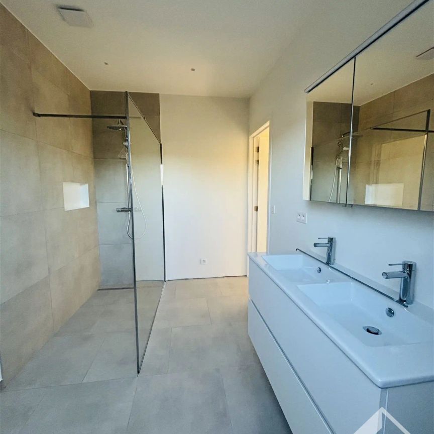 Nieuwbouwappartement op de 2e verdieping met lift - Photo 1