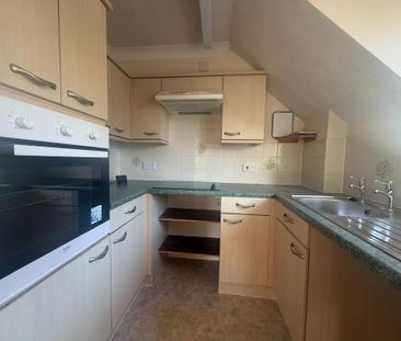 2 bedroom retirement property to rent - Photo 3
