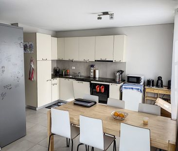 Bel appartement à louer et idéalement situé - Foto 1