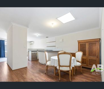 Low-Maintenance Living in a Convenient Location - Photo 3