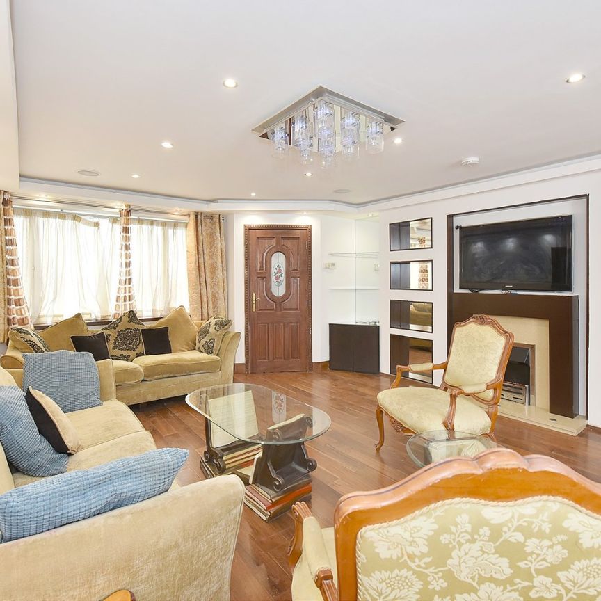 Stanhope Terrace, London, W2 - Photo 1