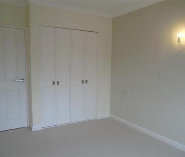 1 bedroom retirement property to rent - Photo 4