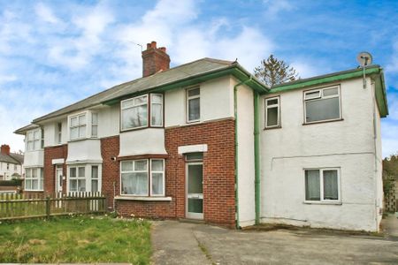 1 bedroom in a house share to rent - Photo 5