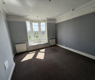 5 bedroom detached house to rent - Photo 3