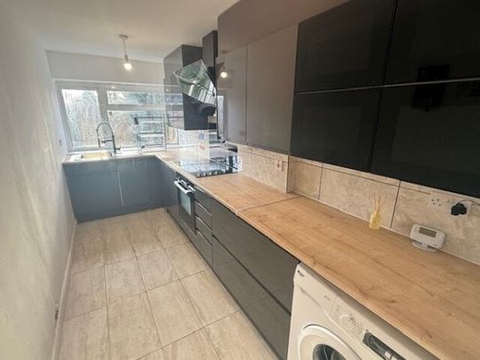 Belfast Walk, DERBY, DE21 - Photo 1