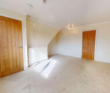 Oakridge, Thornhill, Cardiff, CF14 - Photo 4