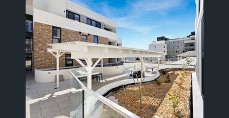 Penthouse Styled 3 Bedroom 2 Bathroom Apartment In the heart of Adamstown - Photo 3