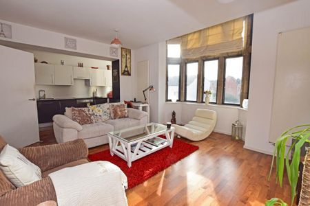 2 bedroom flat to rent - Photo 2