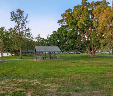 Dual Occupancy Property - 2 Dwellings in 1! - Photo 2