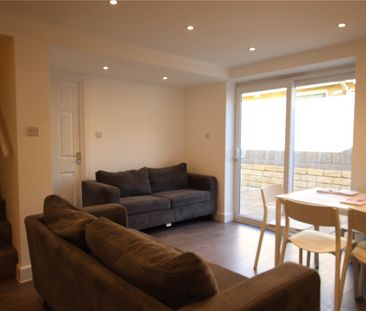 8 bedroom house to rent - Photo 1