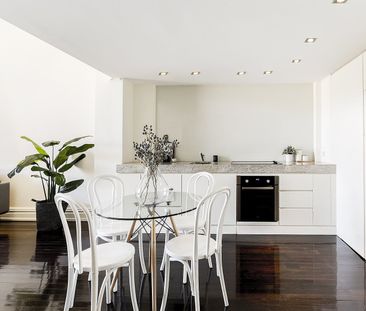 Chic, Contemporary & Cool – The Quintessential Warehouse Pad - Photo 5