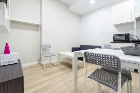 Carrer del Comte dAltea, Valencia, Valencian Community 46005 - Photo 2