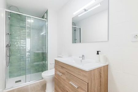 Carrer de Miguel Servet, Valencia, Valencian Community 46015 - Photo 5