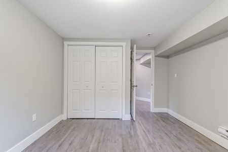 For Lease - 672 Castleguard Crescent Unit# 2, Burlington, Ontario - Photo 2