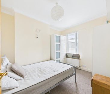 80 Dundela Avenue, Belfast, BT4 3BU - Photo 6