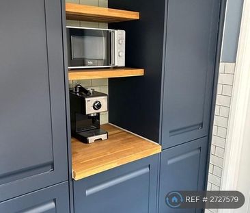 3 bedroom terraced house to rent - Photo 6