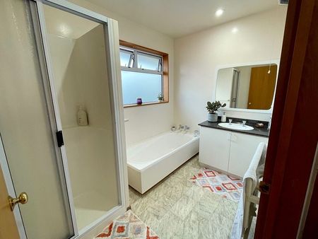 Family Home in a Prime Location - Photo 3