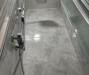 Room in a Shared House, Radstock Road, RG1 - Photo 5