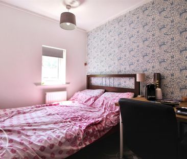 2 Bedroom House to let - Photo 4