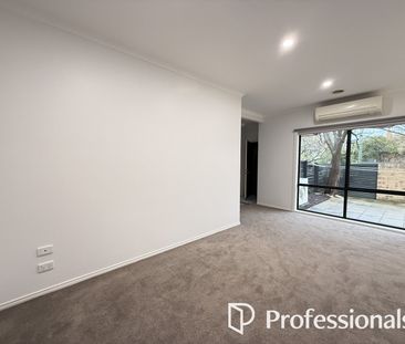 Modern Style and Convenience - Photo 2