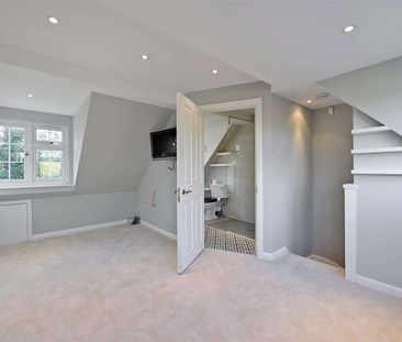 SHORT TERM - A three bedroom cottage located in Temple with river f... - Photo 3