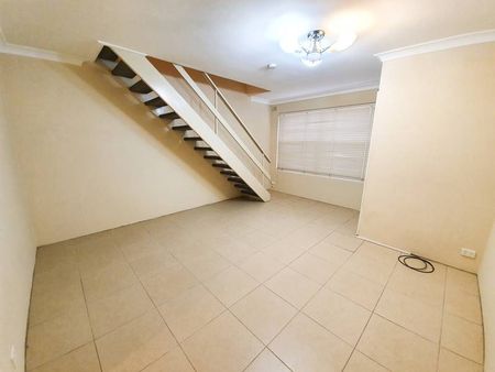 Handy Location! - Photo 4