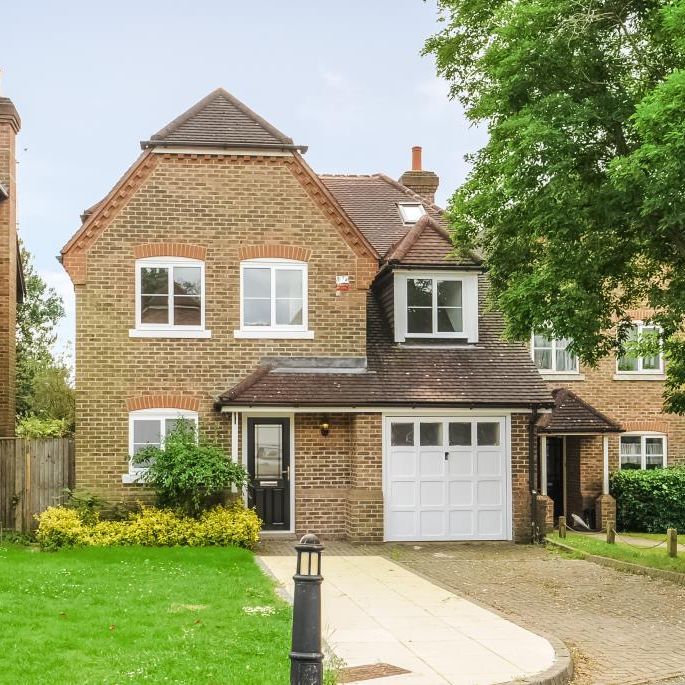 5 bedroom detached house to rent - Photo 1
