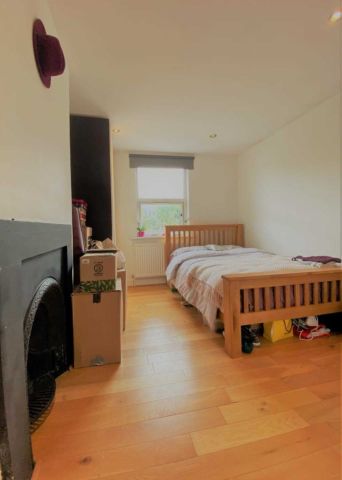 Quicks Road, Wimbledon - Photo 2