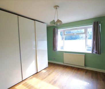 1 bedroom property to rent - Photo 2