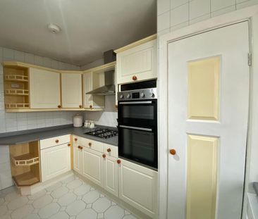 2 bedroom maisonette to rent - Photo 1