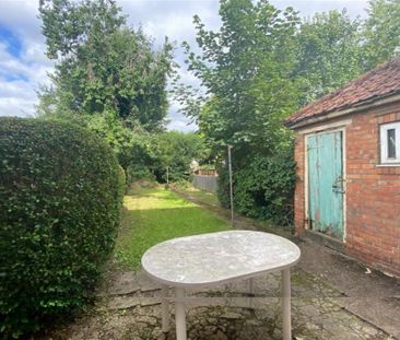 4 bedroom terraced house to rent - Photo 6