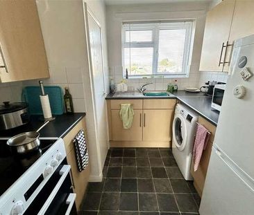 Southampton, SO45 - Photo 6