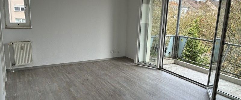 Helle 2,5-Zimmer-Wohnung, komplett renoviert, in ruhiger Lage - NUR mit WBS - Foto 1