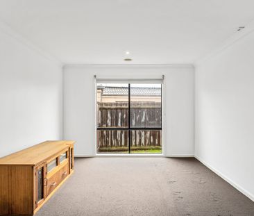 Stylish Family Living in Waurn Ponds - Photo 1