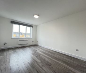 Dadswood, Harlow - Photo 3