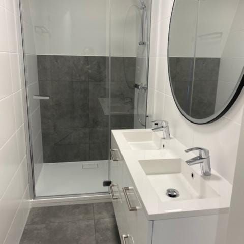 Appartement te huur: Hoofdstraat 215-B 2171 BC Sassenheim - Photo 1