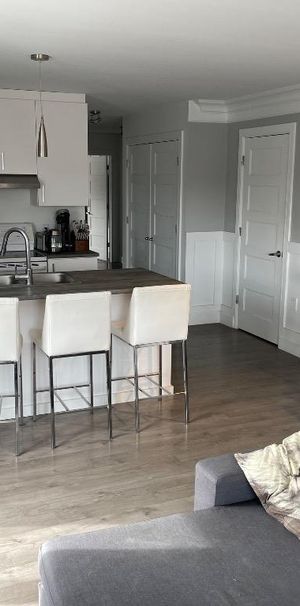 Fleurimont, près du CHUS - 4 et demi très éclairé - Photo 1