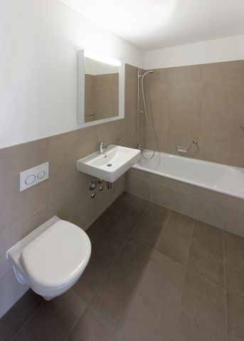 3.5 Zimmer, 90 m², 2. Stock - Photo 4