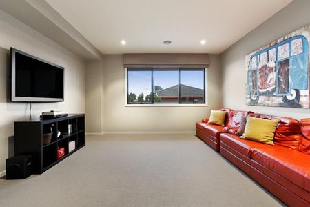 37 Halstead Street, Caulfield North VIC 3161 - House For Rent | Domain - Photo 2