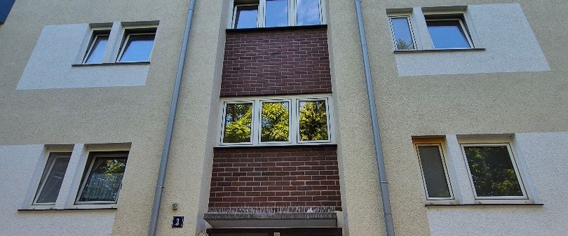 kleine 3 ZKB Wohnung am Eisenlohrplatz 3 im 1. Obergeschoss Whg.7 - Foto 1