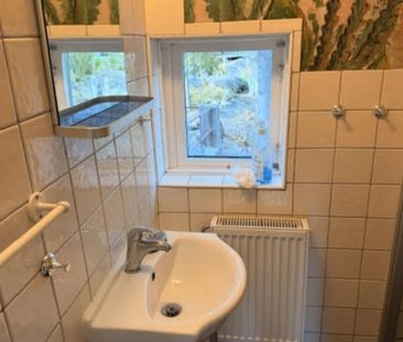 Farsta - 2rok - tillsv - 8.050kr/mån - Photo 4