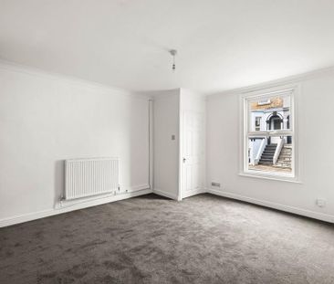 3 bedroom terraced house to rent - Photo 6