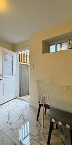 Two bedroom furnished basement suite - Photo 4