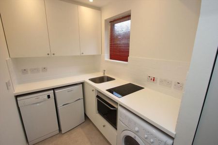 Studio to rent - Photo 3