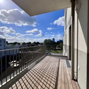 ERSTBEZUG: Traumhafte 2-Zimmer-Wohnung mit KÜCHE und BALKON im 3. OG, nur 5min. bis Obere Alte Donau - Photo 1
