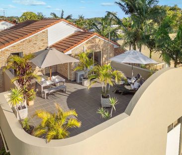 Penthouse-Style Coastal Living with Private Rooftop Terrace - Photo 6