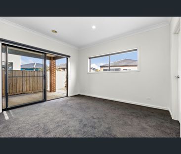 64 Latchford Drive, Mickleham, Vic 3064 - Photo 2
