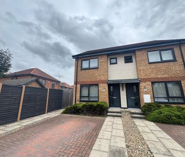 2 bedroom end of terrace house to rent - Photo 4