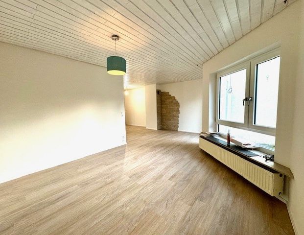 Reihenmittelhaus in Obereisesheim mit Wellnessoase - Photo 1