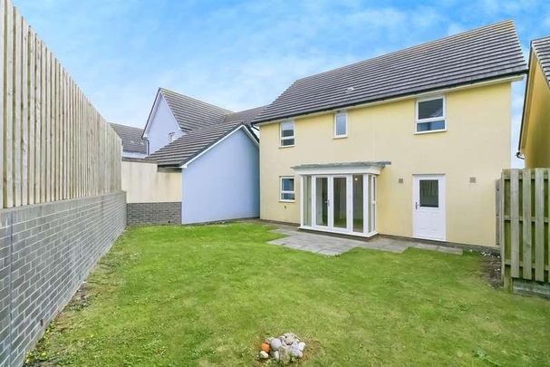 Crompton Way, Ogmore-by-sea, Bridgend, CF32 - Photo 1